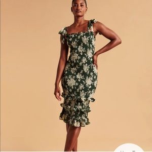 Abercrombie Tie-Trap Smocked Midi Dress